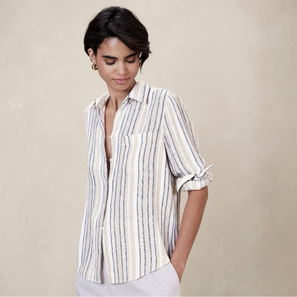 Banana Republic Factory Tops - COPY - NWT Banana Republic Classic Linen Blend Shirt